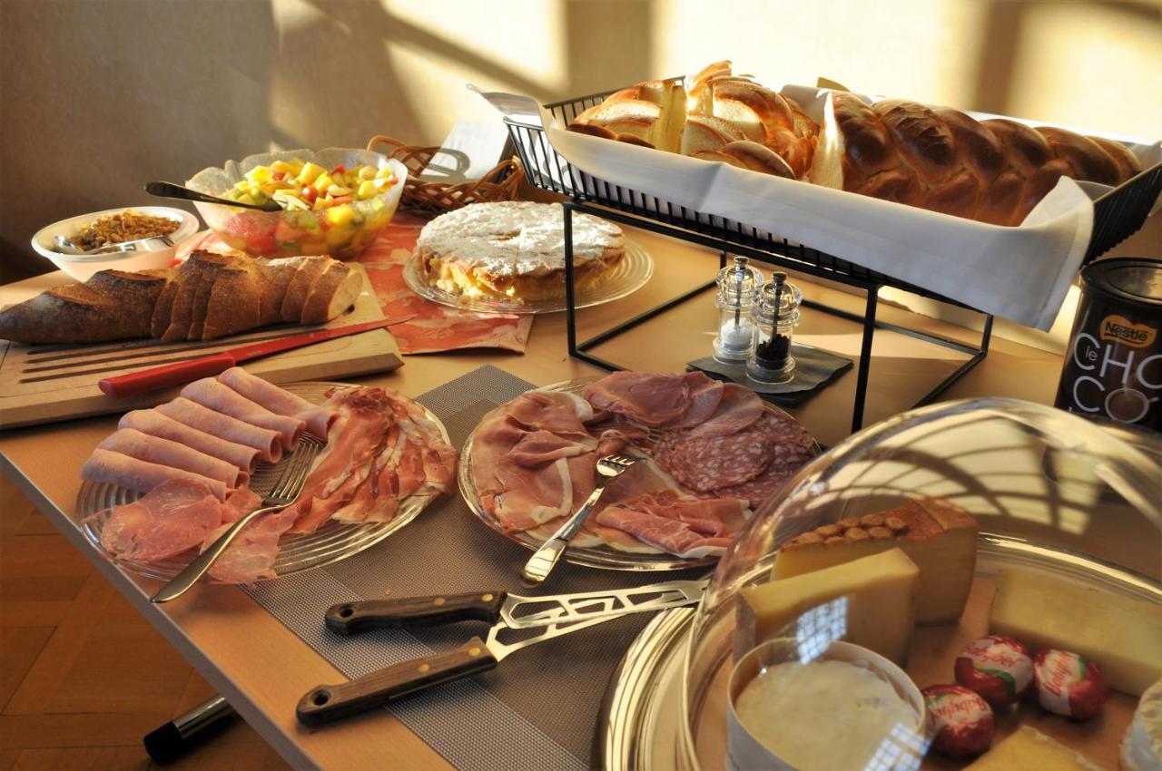 Domaine De Mont-renaud Hotel