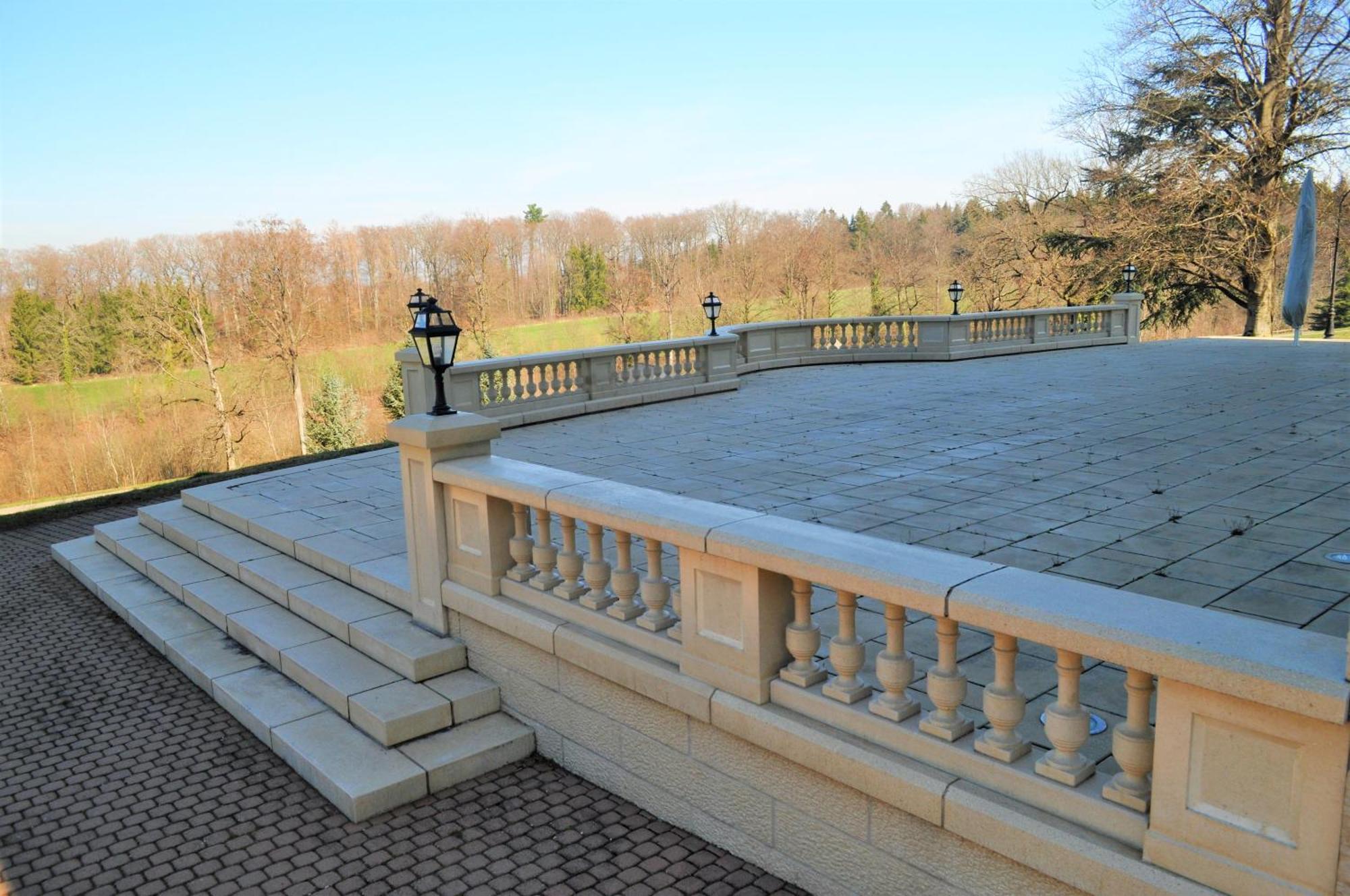 Domaine De Mont-renaud Hotel 3*